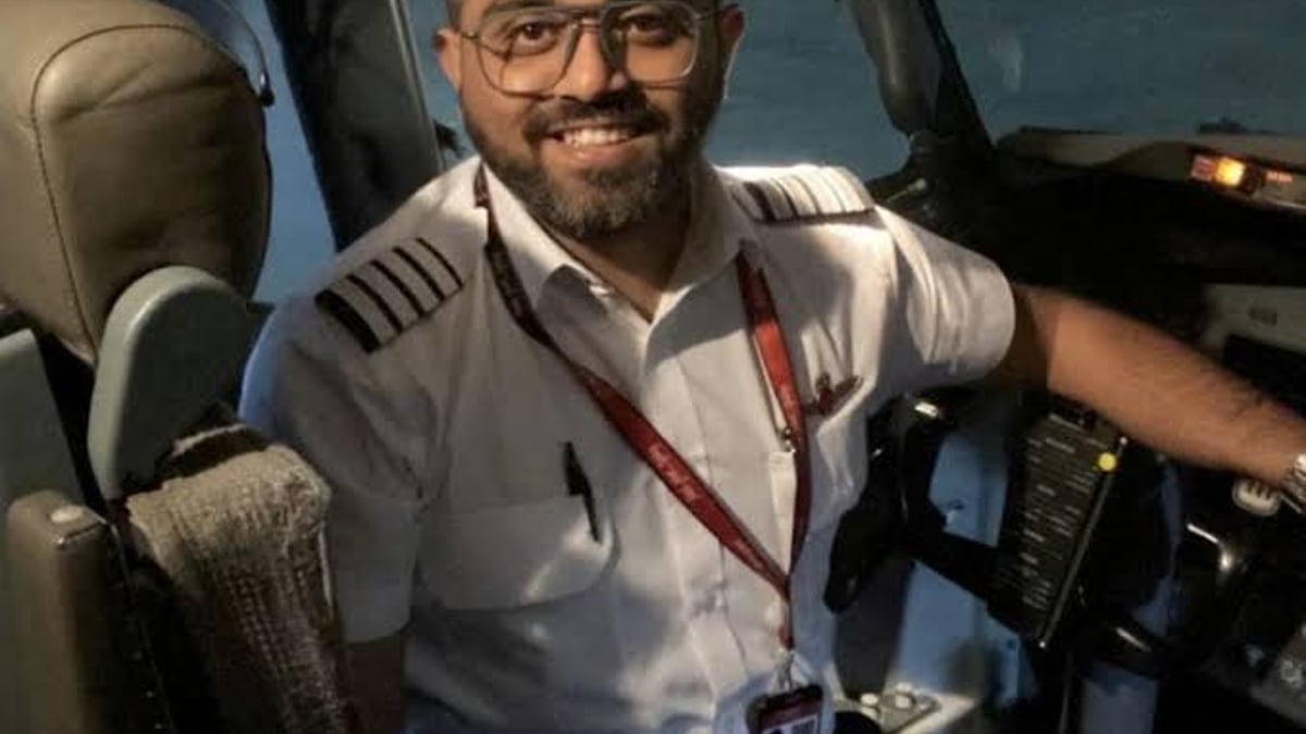 Netanyahu Invites Hero Indian Flydubai Captain Smit Machchhar To Israel Following Dramatic Midair Cockpit Rescue