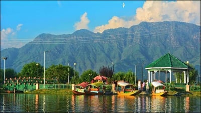 Kashmir welcomes tourists again.