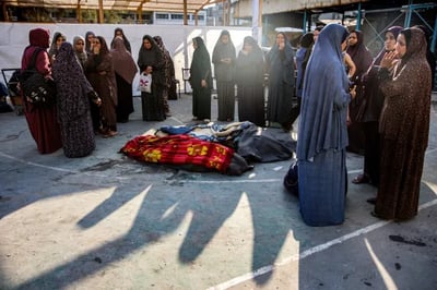 32 Dead as Israel Strikes Displaced Palestinians