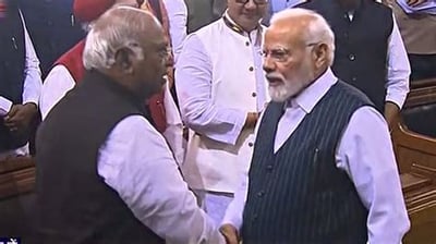 PM Modi Inquires About Kharge’s Health Following Medical Issue at Rally